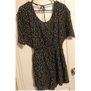 BCBGeneration | black floral romper